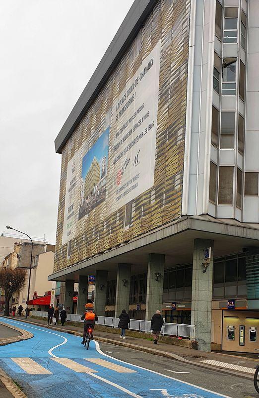 Montreuil - Aménagement de la place de la Croix de Chavaux