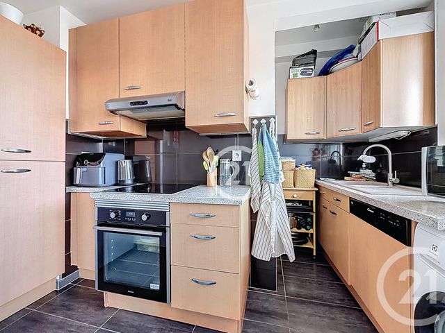 Appartement F4 à vendre - 4 pièces - 64.22 m2 - MONTREUIL - 93 - ILE-DE-FRANCE - Century 21 Boissière Immobilier