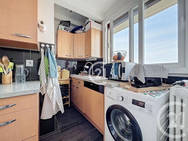 Appartement F4 à vendre - 4 pièces - 64.22 m2 - MONTREUIL - 93 - ILE-DE-FRANCE - Century 21 Boissière Immobilier