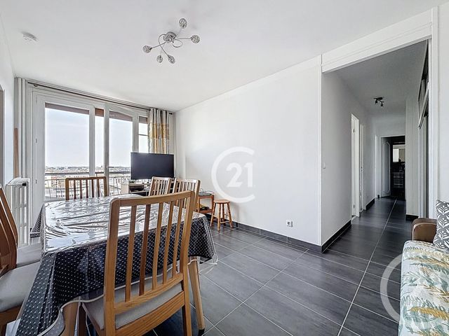 Appartement F4 à vendre - 4 pièces - 64.22 m2 - MONTREUIL - 93 - ILE-DE-FRANCE - Century 21 Boissière Immobilier