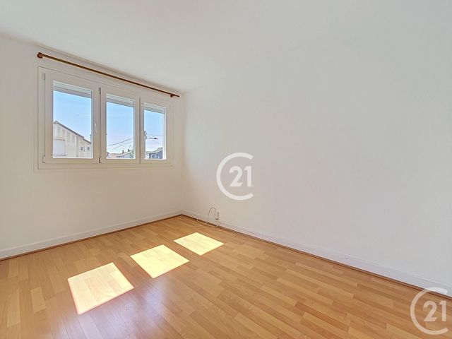 Appartement F4 à vendre - 4 pièces - 62.65 m2 - MONTREUIL - 93 - ILE-DE-FRANCE - Century 21 Boissière Immobilier