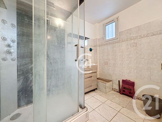 Appartement F3 à vendre - 3 pièces - 72.47 m2 - MONTREUIL - 93 - ILE-DE-FRANCE - Century 21 Boissière Immobilier