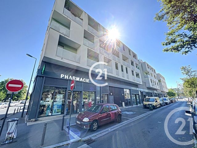 Appartement F5 à vendre - 5 pièces - 88.33 m2 - MONTREUIL - 93 - ILE-DE-FRANCE - Century 21 Boissière Immobilier
