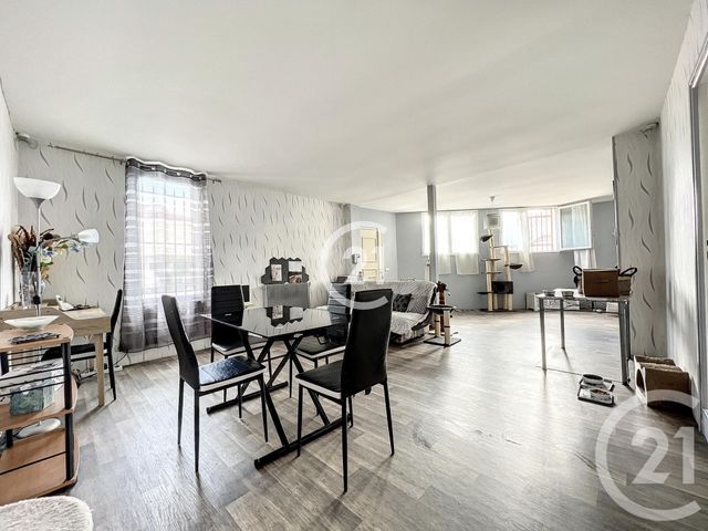 Appartement F4 à vendre - 4 pièces - 108.87 m2 - MONTREUIL - 93 - ILE-DE-FRANCE - Century 21 Boissière Immobilier