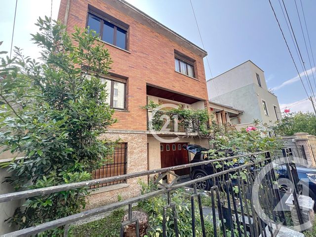 maison à vendre - 6 pièces - 124.0 m2 - MONTREUIL - 93 - ILE-DE-FRANCE - Century 21 Boissière Immobilier
