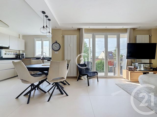 Appartement F3 à vendre - 3 pièces - 71.2 m2 - MONTREUIL - 93 - ILE-DE-FRANCE - Century 21 Boissière Immobilier