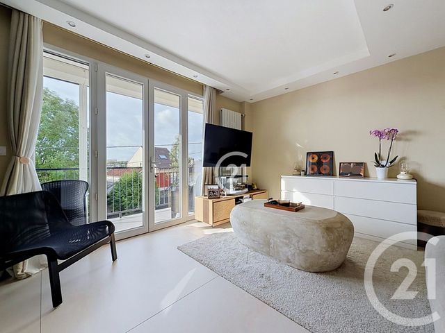 Appartement F3 à vendre - 3 pièces - 71.2 m2 - MONTREUIL - 93 - ILE-DE-FRANCE - Century 21 Boissière Immobilier