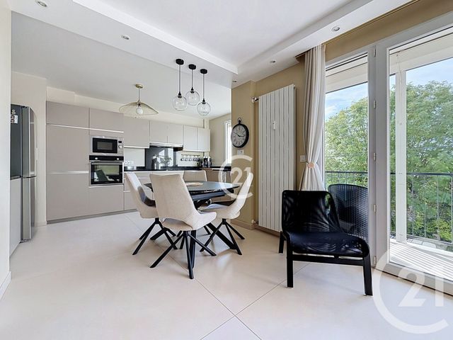 Appartement F3 à vendre - 3 pièces - 71.2 m2 - MONTREUIL - 93 - ILE-DE-FRANCE - Century 21 Boissière Immobilier