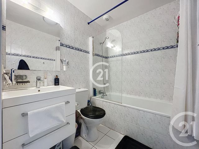 Afficher la photo en grand maison à vendre - 5 pièces - 81.09 m2 - MONTREUIL - 93 - ILE-DE-FRANCE - Century 21 Boissière Immobilier