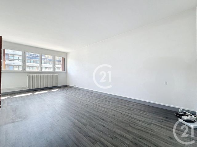 Afficher la photo en grand Appartement F3 à vendre - 3 pièces - 72.47 m2 - MONTREUIL - 93 - ILE-DE-FRANCE - Century 21 Boissière Immobilier