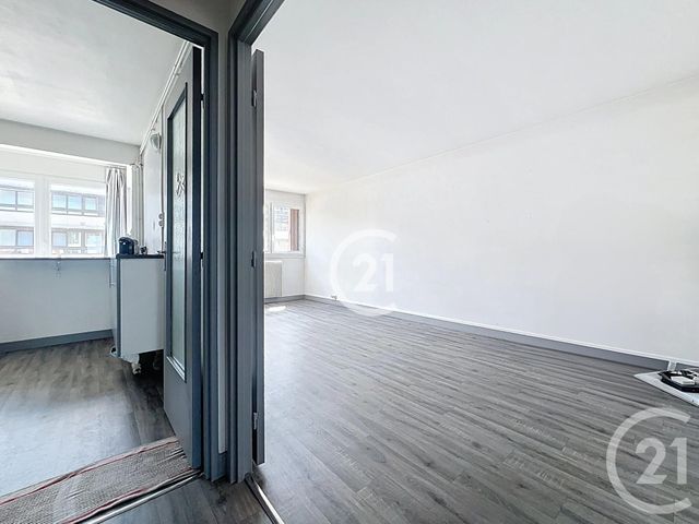 Afficher la photo en grand Appartement F3 à vendre - 3 pièces - 72.47 m2 - MONTREUIL - 93 - ILE-DE-FRANCE - Century 21 Boissière Immobilier