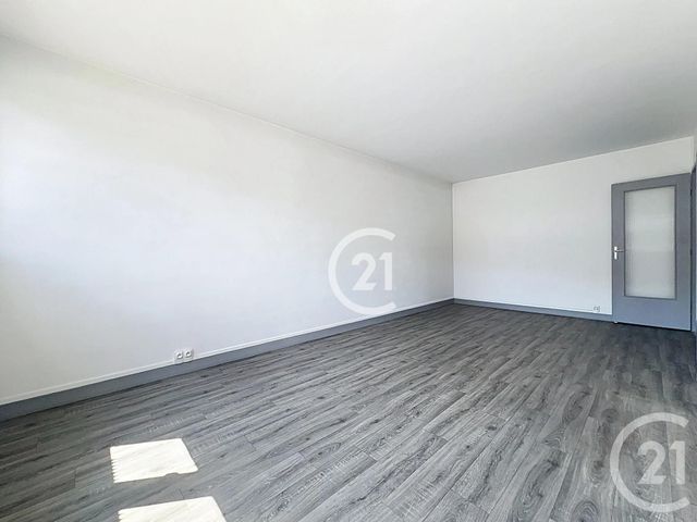 Afficher la photo en grand Appartement F3 à vendre - 3 pièces - 72.47 m2 - MONTREUIL - 93 - ILE-DE-FRANCE - Century 21 Boissière Immobilier