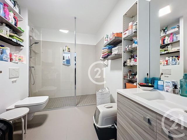 Appartement F2 à vendre - 2 pièces - 54.44 m2 - MONTREUIL - 93 - ILE-DE-FRANCE - Century 21 Boissière Immobilier