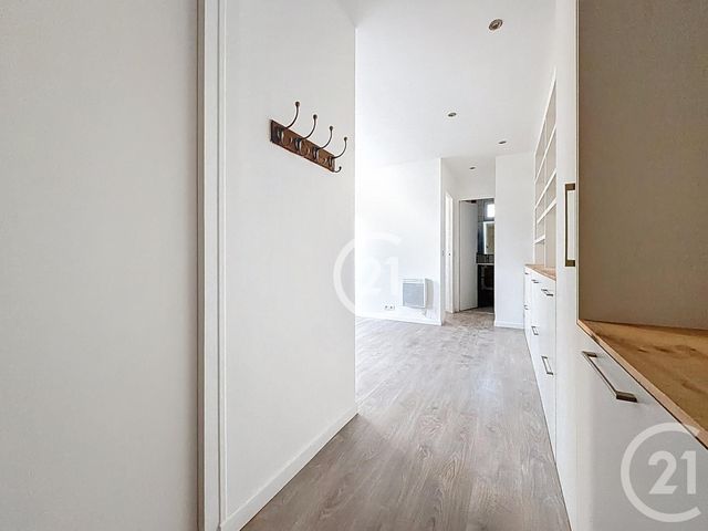 Appartement F2 à vendre - 2 pièces - 37.39 m2 - MONTREUIL - 93 - ILE-DE-FRANCE - Century 21 Boissière Immobilier