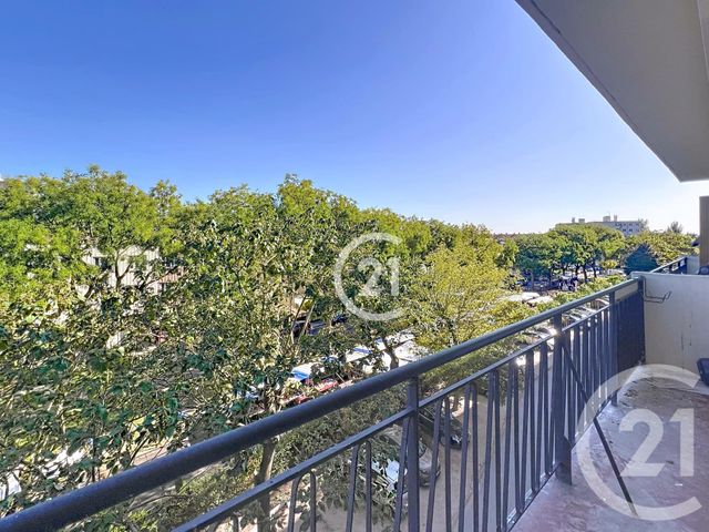 Appartement F4 à vendre - 4 pièces - 62.7 m2 - MONTREUIL - 93 - ILE-DE-FRANCE - Century 21 Boissière Immobilier