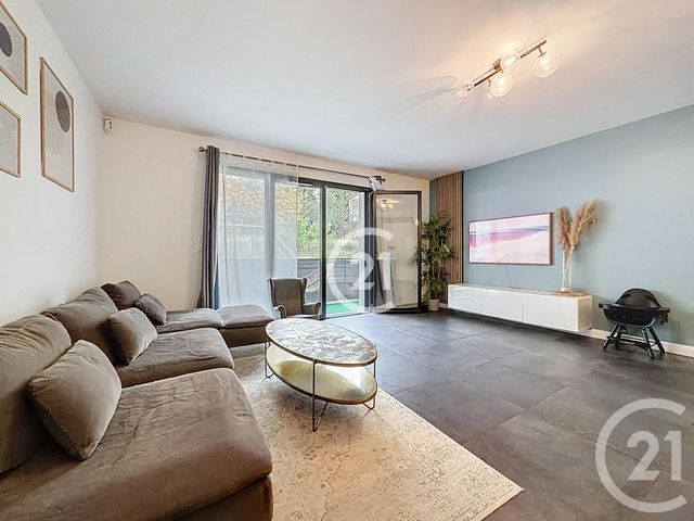 Appartement F3 à vendre - 3 pièces - 70.5 m2 - MONTREUIL - 93 - ILE-DE-FRANCE - Century 21 Boissière Immobilier