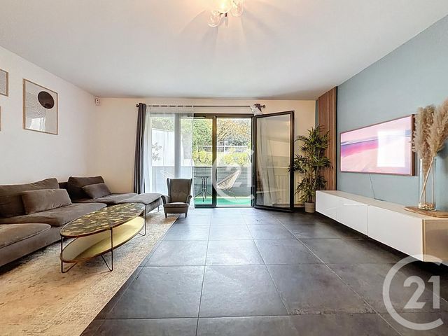 Appartement F3 à vendre - 3 pièces - 70.5 m2 - MONTREUIL - 93 - ILE-DE-FRANCE - Century 21 Boissière Immobilier