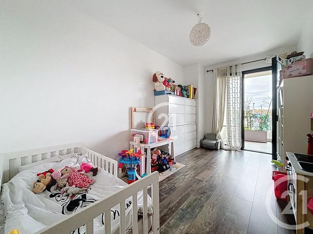 Appartement F3 à vendre - 3 pièces - 70.5 m2 - MONTREUIL - 93 - ILE-DE-FRANCE - Century 21 Boissière Immobilier