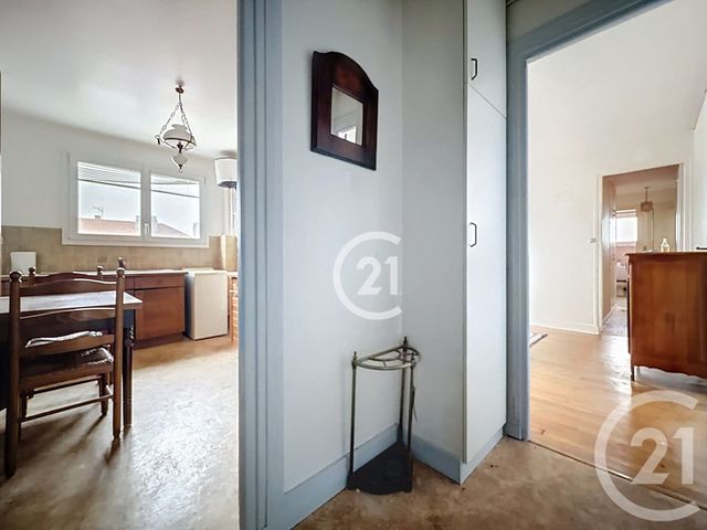 Appartement F4 à vendre - 4 pièces - 69.54 m2 - NOISY LE SEC - 93 - ILE-DE-FRANCE - Century 21 Boissière Immobilier