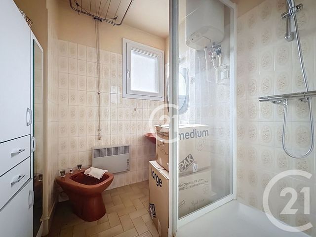 Appartement F4 à vendre - 4 pièces - 69.54 m2 - NOISY LE SEC - 93 - ILE-DE-FRANCE - Century 21 Boissière Immobilier