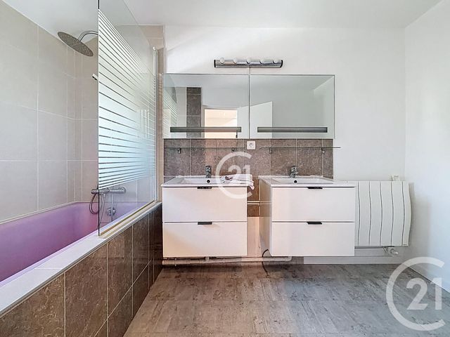 maison à vendre - 6 pièces - 124.88 m2 - MONTREUIL - 93 - ILE-DE-FRANCE - Century 21 Boissière Immobilier