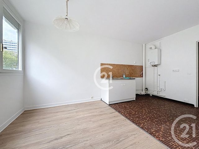 Appartement F4 à vendre - 4 pièces - 77.59 m2 - MONTREUIL - 93 - ILE-DE-FRANCE - Century 21 Boissière Immobilier