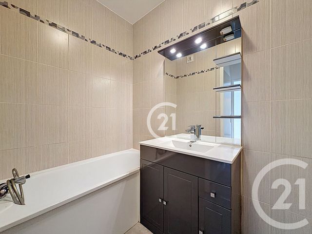 Appartement F2 à vendre - 2 pièces - 37.79 m2 - ROSNY SOUS BOIS - 93 - ILE-DE-FRANCE - Century 21 Boissière Immobilier