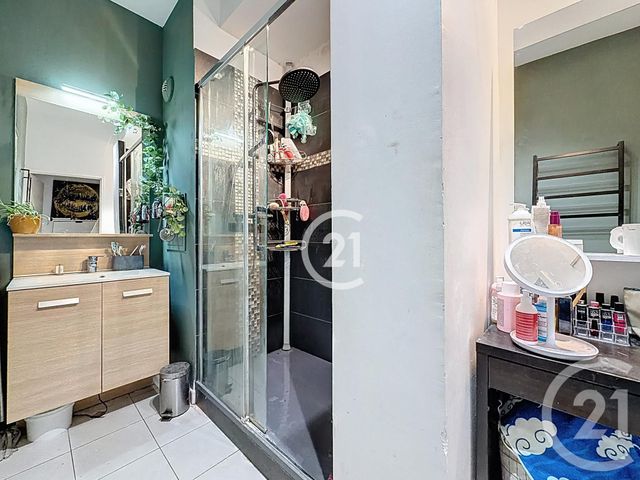 Appartement F4 à vendre - 4 pièces - 74.05 m2 - MONTREUIL - 93 - ILE-DE-FRANCE - Century 21 Boissière Immobilier