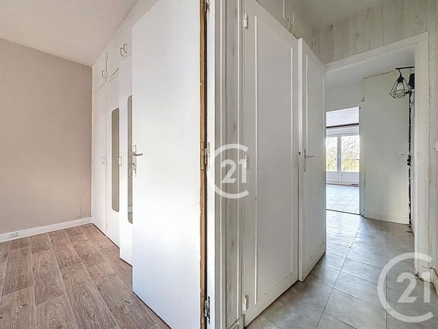 Appartement F2 à louer - 2 pièces - 41.73 m2 - DRANCY - 93 - ILE-DE-FRANCE - Century 21 Boissière Immobilier