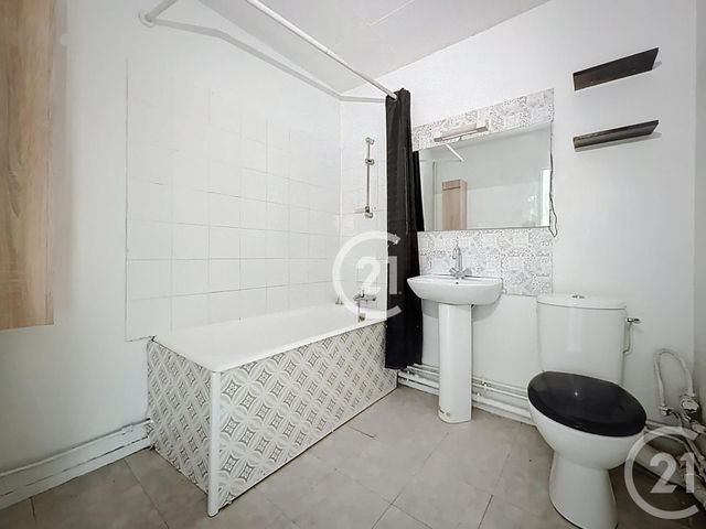 Appartement F2 à louer - 2 pièces - 41.73 m2 - DRANCY - 93 - ILE-DE-FRANCE - Century 21 Boissière Immobilier