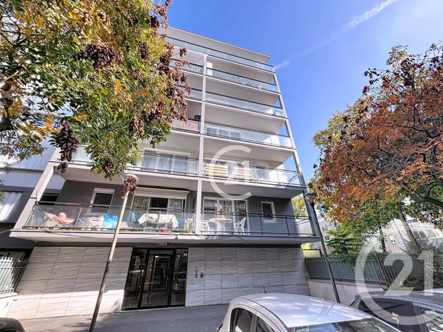 Appartement F4 à vendre - 4 pièces - 69.27 m2 - MONTREUIL - 93 - ILE-DE-FRANCE - Century 21 Boissière Immobilier