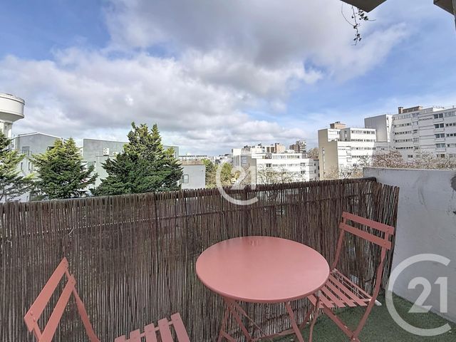 Appartement F4 à vendre - 4 pièces - 61.56 m2 - MONTREUIL - 93 - ILE-DE-FRANCE - Century 21 Boissière Immobilier