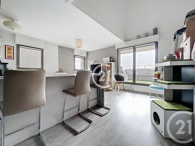 Appartement Duplex à vendre - 3 pièces - 65.82 m2 - MONTREUIL - 93 - ILE-DE-FRANCE - Century 21 Boissière Immobilier