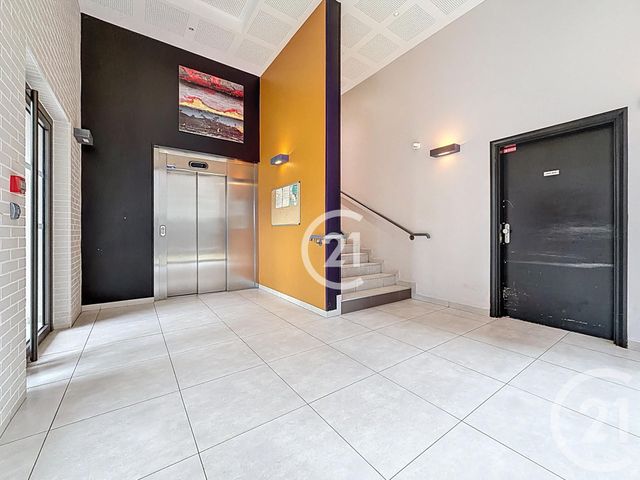 Appartement Duplex à vendre - 3 pièces - 65.82 m2 - MONTREUIL - 93 - ILE-DE-FRANCE - Century 21 Boissière Immobilier