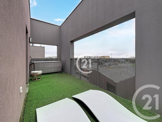 Appartement Duplex à vendre - 3 pièces - 65.82 m2 - MONTREUIL - 93 - ILE-DE-FRANCE - Century 21 Boissière Immobilier