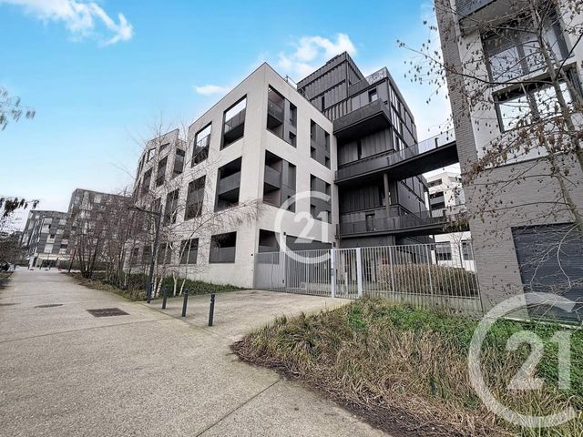 Appartement Duplex à vendre - 3 pièces - 65.82 m2 - MONTREUIL - 93 - ILE-DE-FRANCE - Century 21 Boissière Immobilier