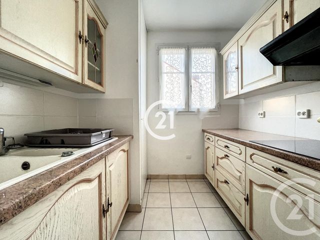 Appartement F2 à louer - 2 pièces - 41.1 m2 - MONTREUIL - 93 - ILE-DE-FRANCE - Century 21 Boissière Immobilier