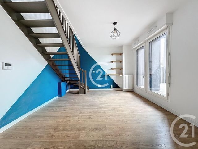 Appartement Duplex à vendre - 2 pièces - 42.06 m2 - MONTREUIL - 93 - ILE-DE-FRANCE - Century 21 Boissière Immobilier