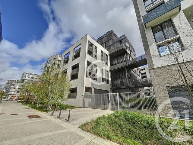 Appartement Duplex à vendre - 2 pièces - 42.06 m2 - MONTREUIL - 93 - ILE-DE-FRANCE - Century 21 Boissière Immobilier