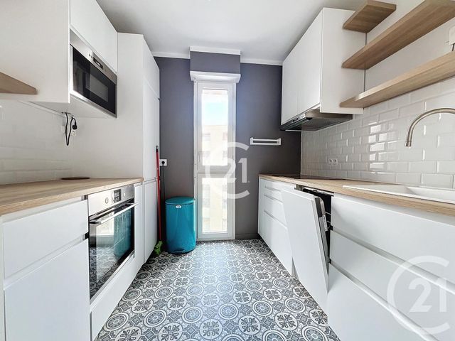 Appartement Duplex à vendre - 2 pièces - 42.06 m2 - MONTREUIL - 93 - ILE-DE-FRANCE - Century 21 Boissière Immobilier