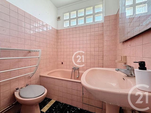 maison à vendre - 6 pièces - 90.28 m2 - MONTREUIL - 93 - ILE-DE-FRANCE - Century 21 Boissière Immobilier