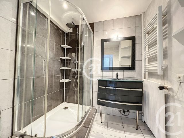 Appartement F2 à louer - 2 pièces - 42.77 m2 - ROMAINVILLE - 93 - ILE-DE-FRANCE - Century 21 Boissière Immobilier