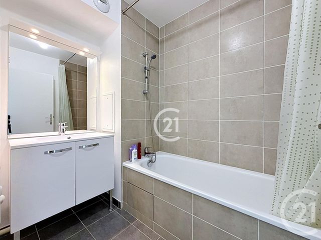 Appartement F3 à vendre - 3 pièces - 52.0 m2 - MONTREUIL - 93 - ILE-DE-FRANCE - Century 21 Boissière Immobilier