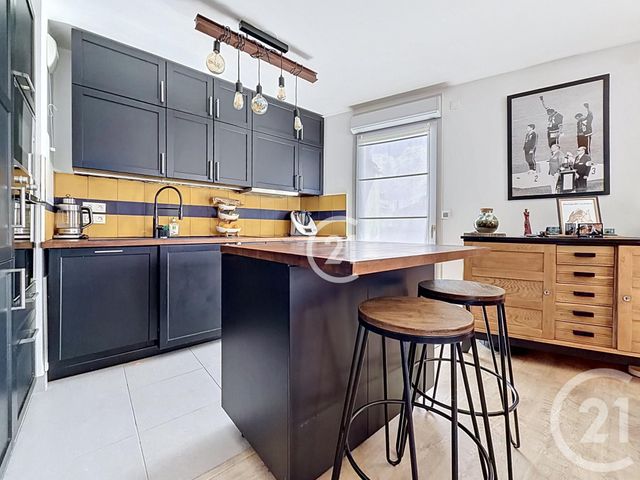 Appartement F4 à vendre - 4 pièces - 80.2 m2 - MONTREUIL - 93 - ILE-DE-FRANCE - Century 21 Boissière Immobilier