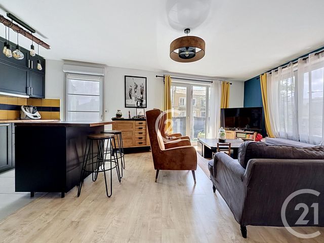 Appartement F4 à vendre - 4 pièces - 80.2 m2 - MONTREUIL - 93 - ILE-DE-FRANCE - Century 21 Boissière Immobilier