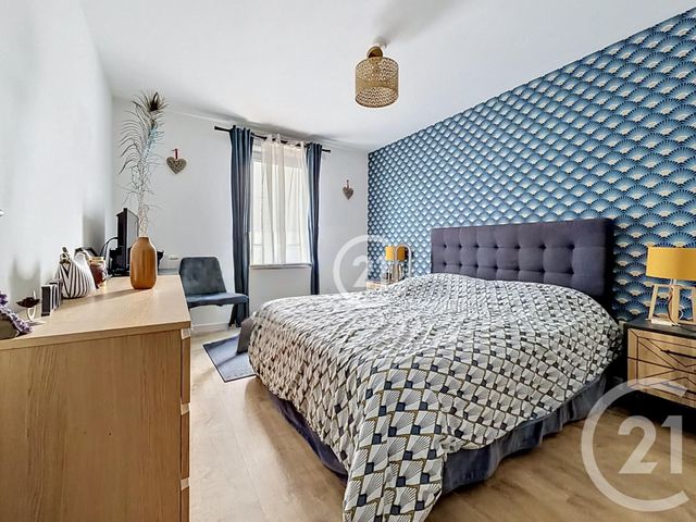 Appartement F4 à vendre - 4 pièces - 80.2 m2 - MONTREUIL - 93 - ILE-DE-FRANCE - Century 21 Boissière Immobilier
