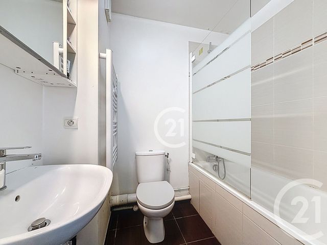 Appartement à louer - 4 pièces - 88.0 m2 - NOISY LE SEC - 93 - ILE-DE-FRANCE - Century 21 Boissière Immobilier