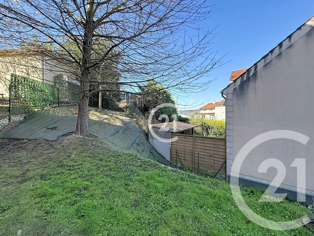 Appartement à louer - 4 pièces - 88.0 m2 - NOISY LE SEC - 93 - ILE-DE-FRANCE - Century 21 Boissière Immobilier