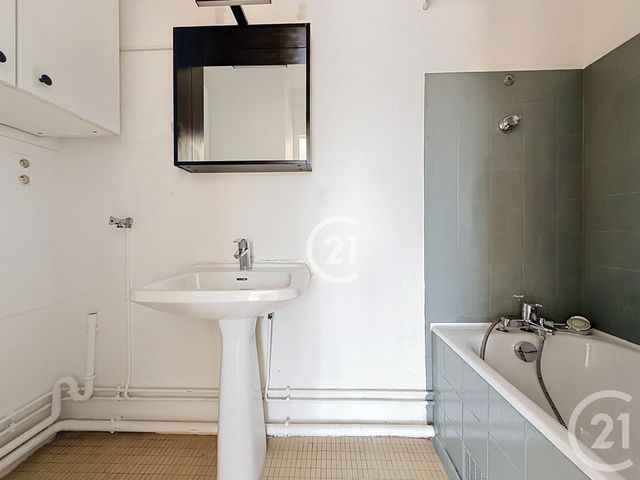 Appartement F2 à vendre - 2 pièces - 42.77 m2 - MONTREUIL - 93 - ILE-DE-FRANCE - Century 21 Boissière Immobilier