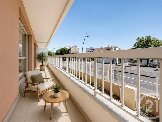 Appartement F2 à vendre - 2 pièces - 42.77 m2 - MONTREUIL - 93 - ILE-DE-FRANCE - Century 21 Boissière Immobilier